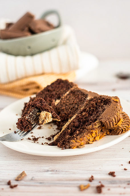 Slice of cake on a plate.